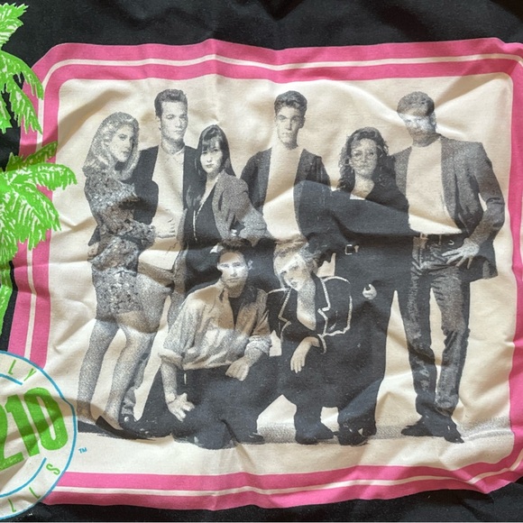 Beverly Hills 90210 Comforter and Pillowcase Set - Picture 10 of 16